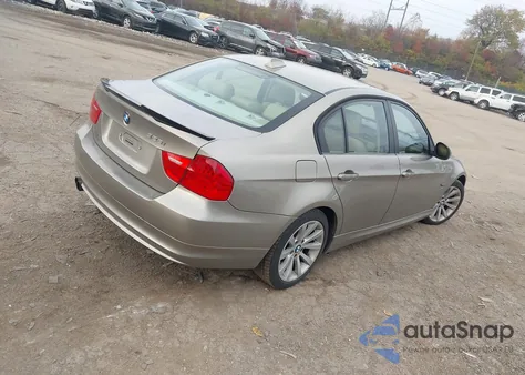 2009 BMW 328I xDrive z USA, uszkodzony, nr VIN WBAPK53599A643674